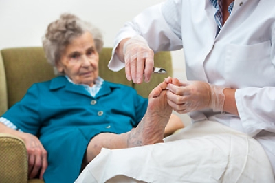 Elderly Foot Care to Prevent Falls